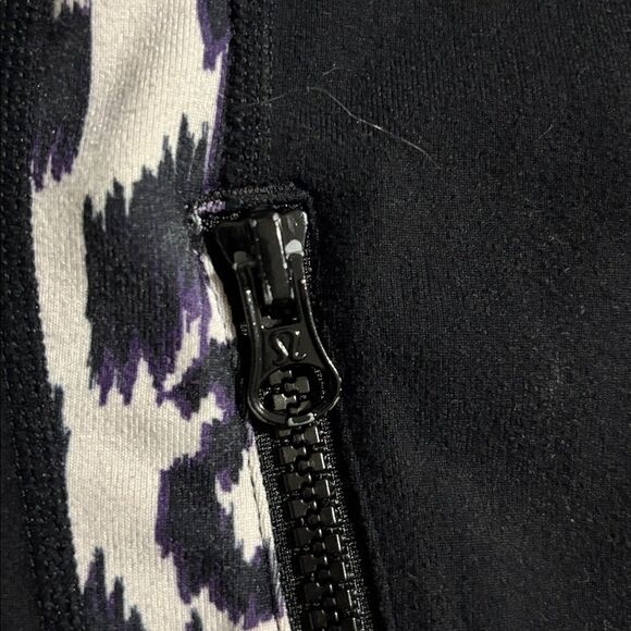 Lululemon define jacket animal print RARE - Picture 6 of 10